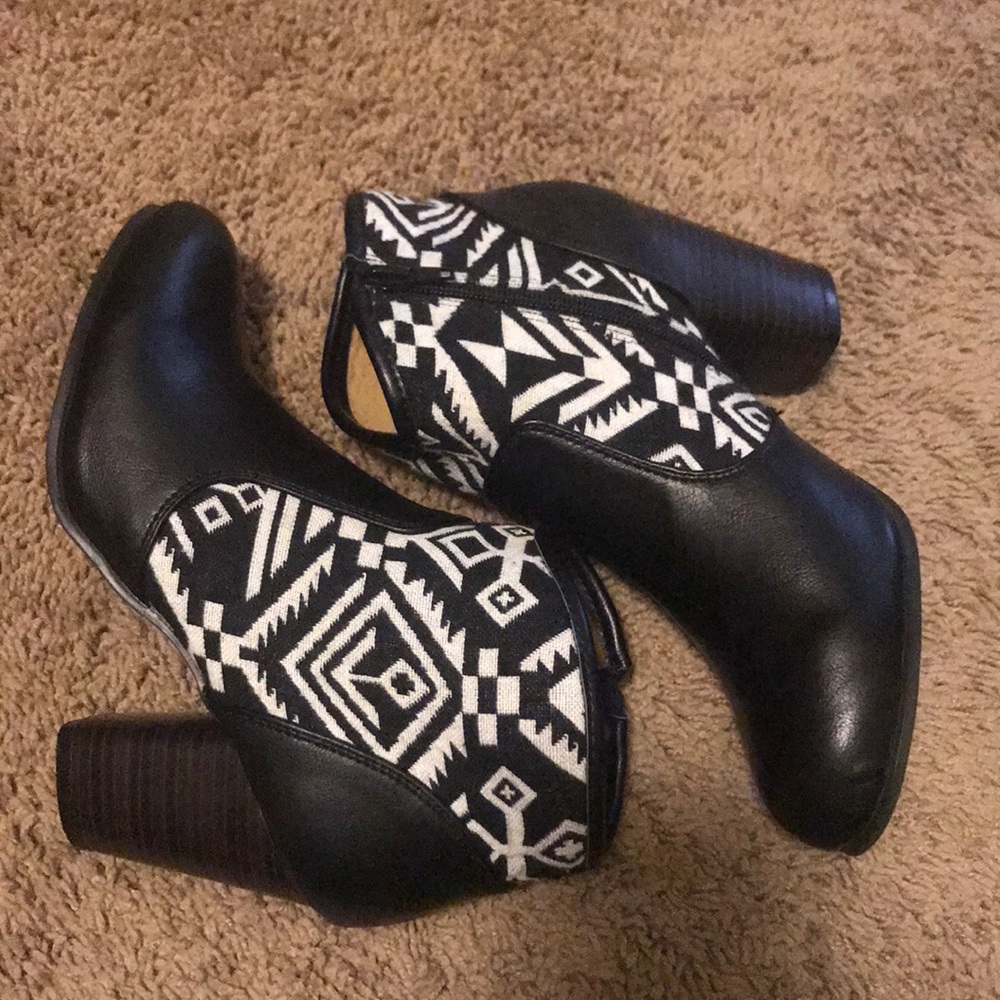 Black booties with boho print, wore once